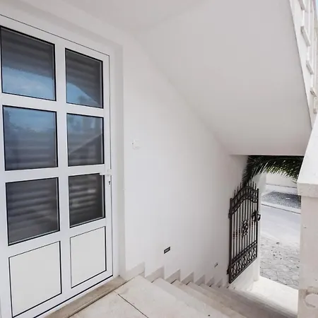 Ruza Apartamento Brela